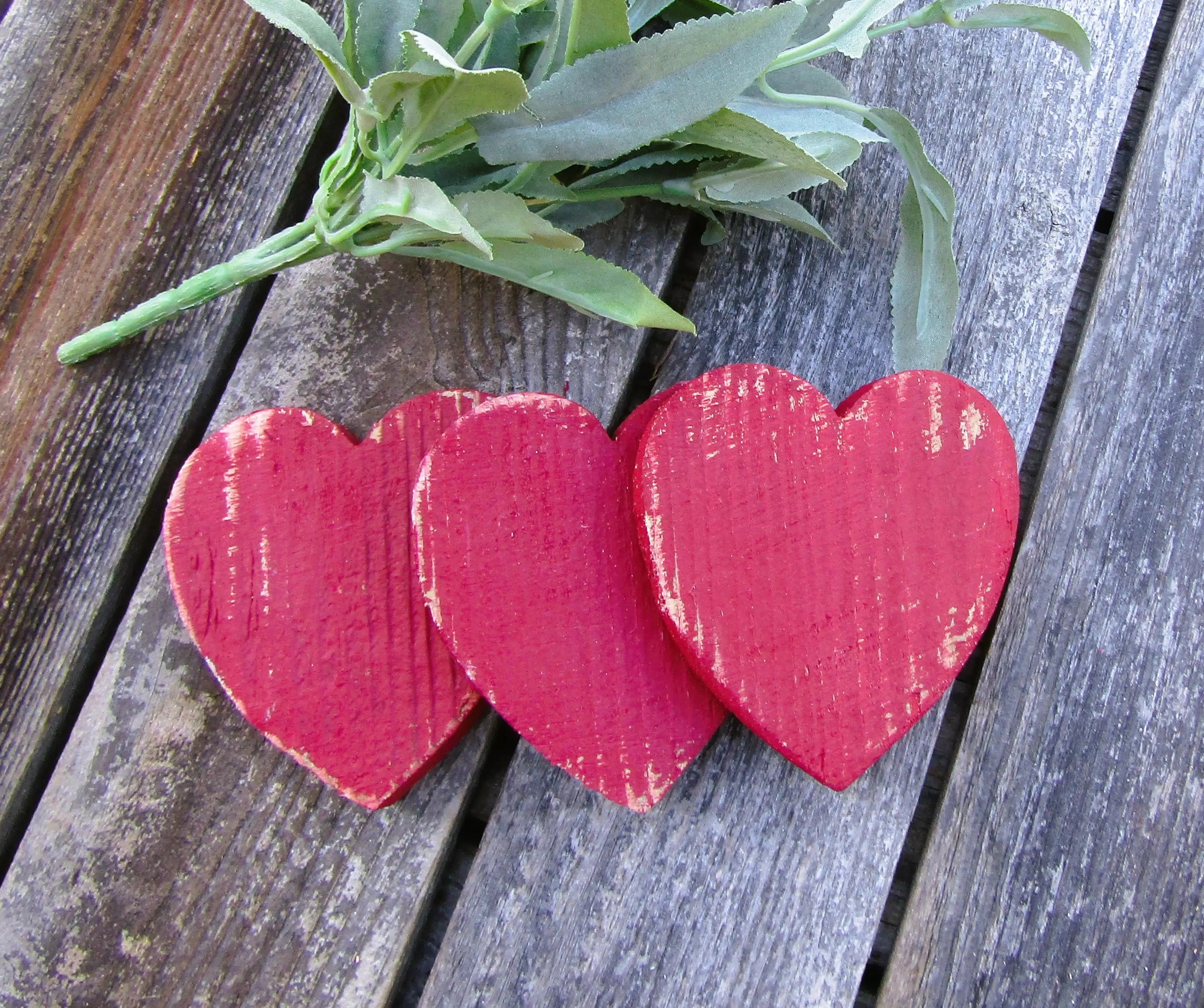Rustic Wood Heart Bowl Fillers