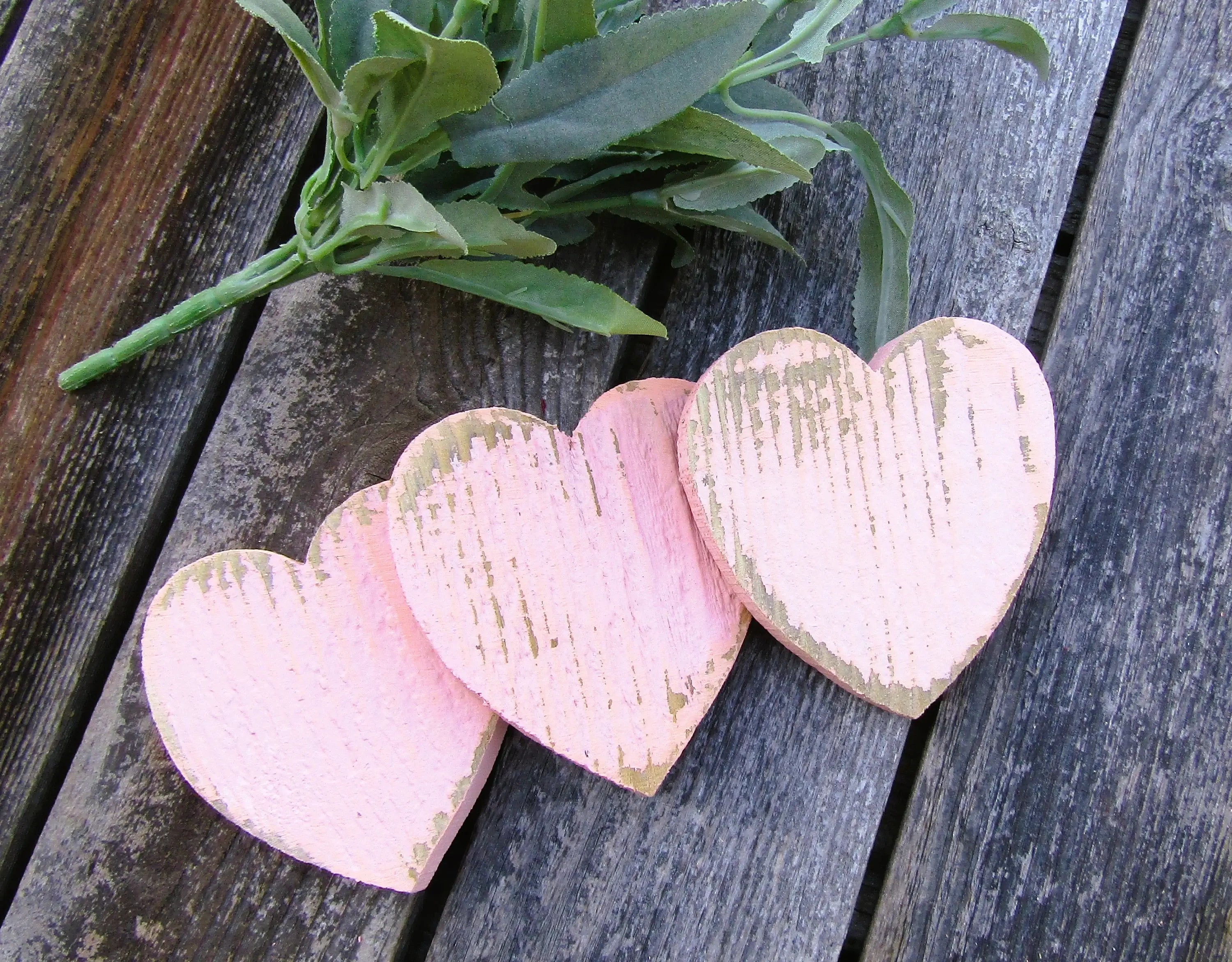 Rustic Wood Heart Bowl Fillers