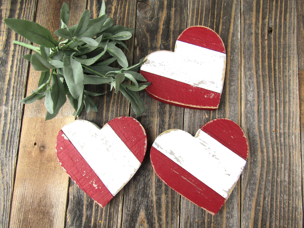 Rustic Distressed Valentine Heart Shelf Sitter