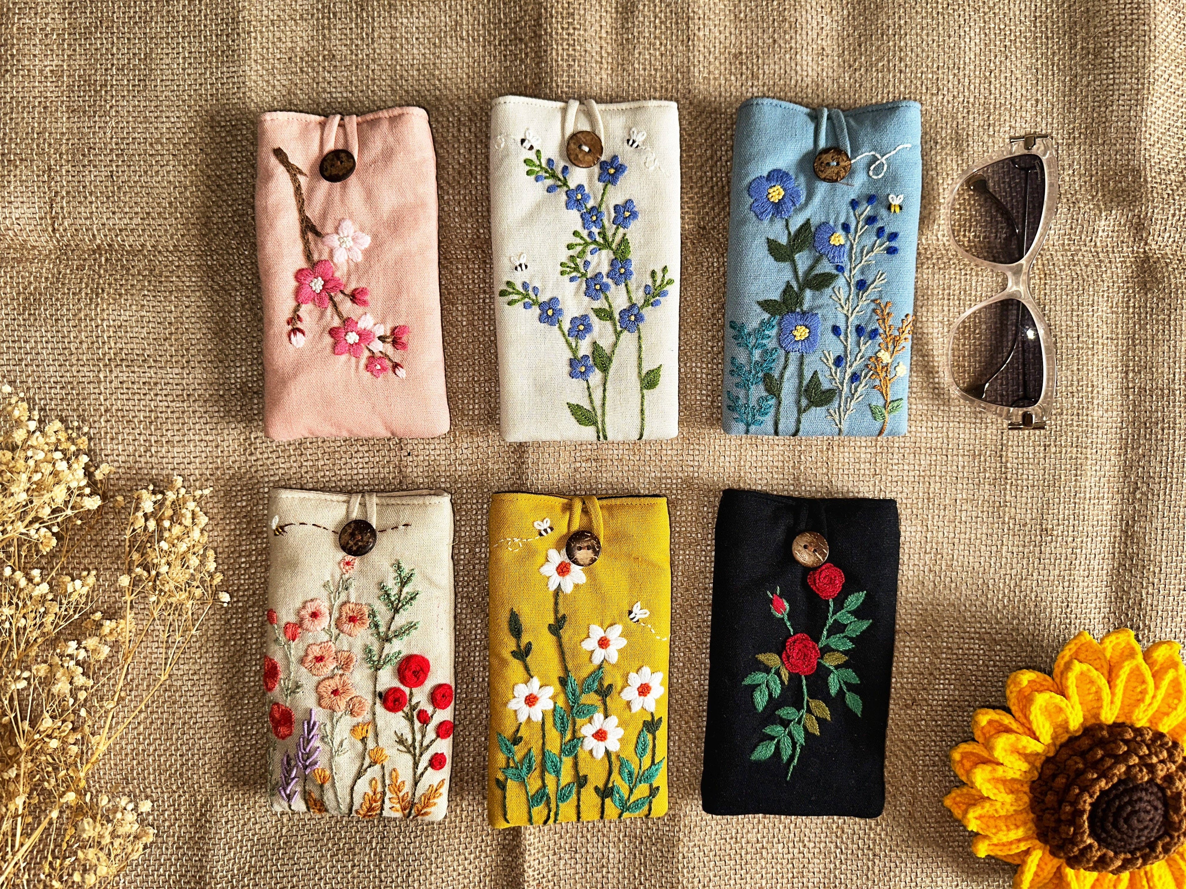 Flower Embroidered Soft Linen Padded Glasses Case✅