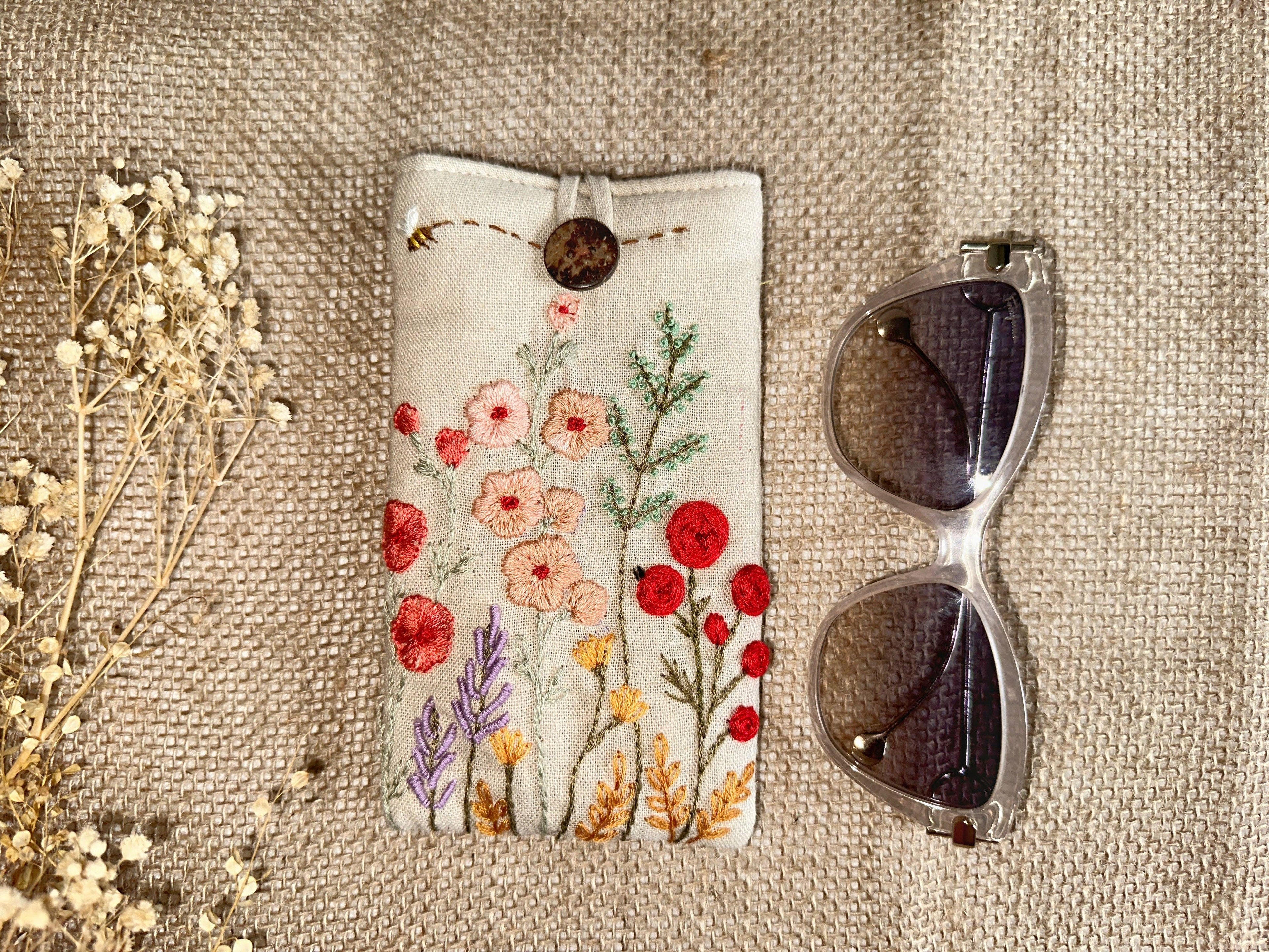 Flower Embroidered Soft Linen Padded Glasses Case✅