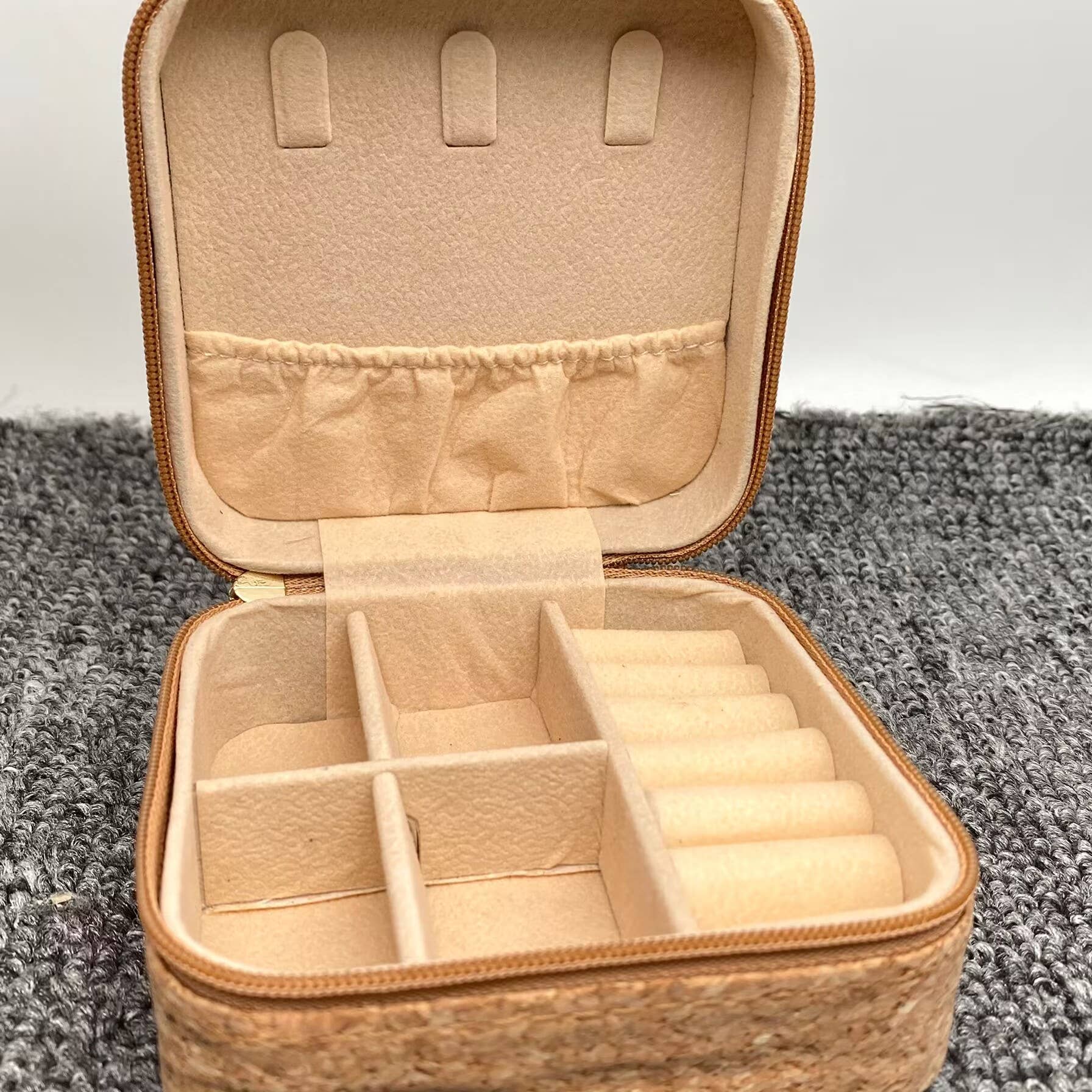 Vintage Crushed Wood Grain PU Leather Jewelry Storage Box