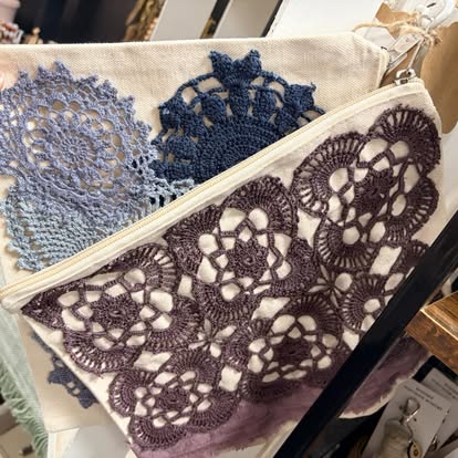 Large cosmetic bag with hand sewn doily decor - Blues