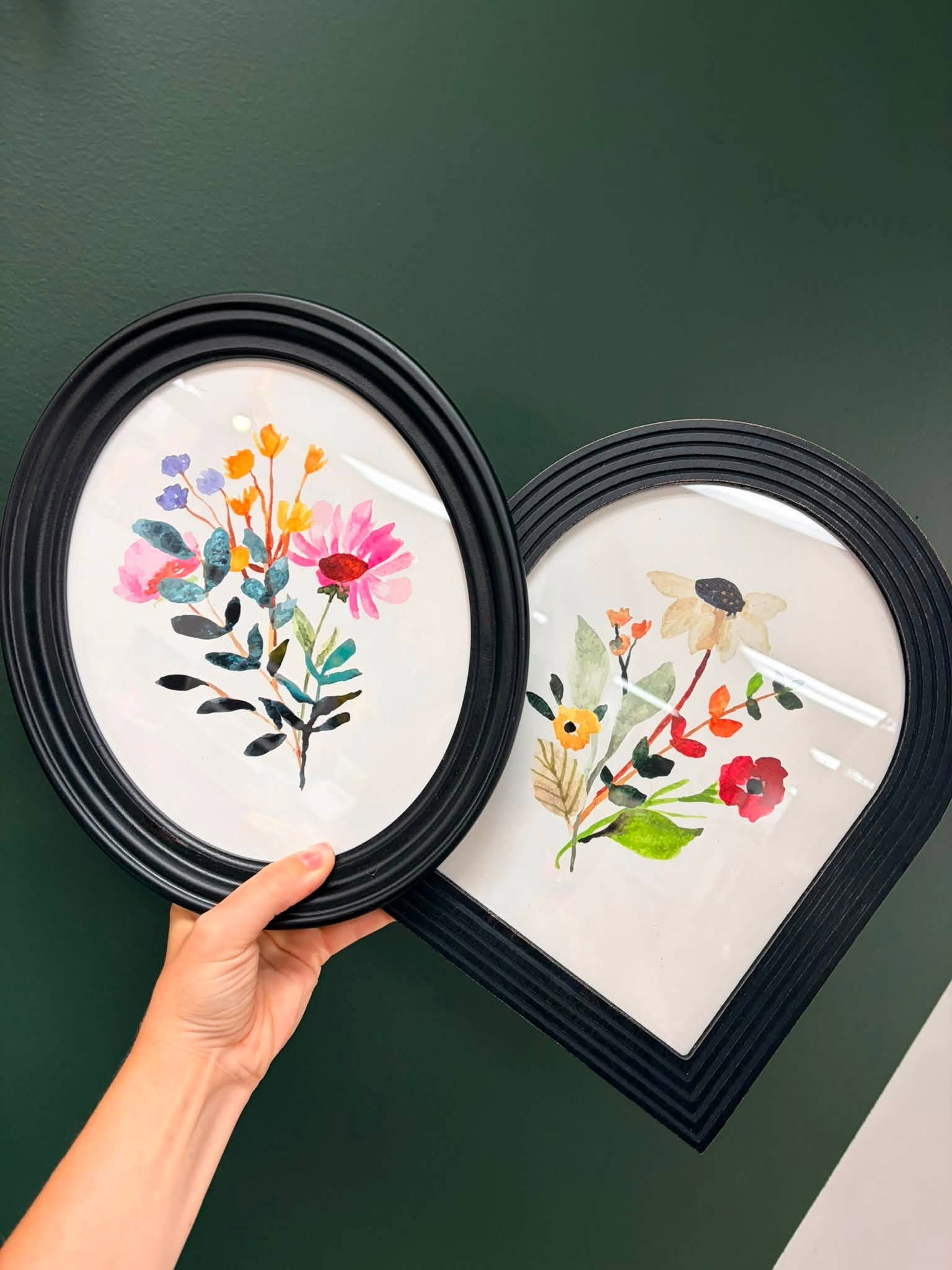 Watercolor White flower Bouquet in Black Arch Frame
