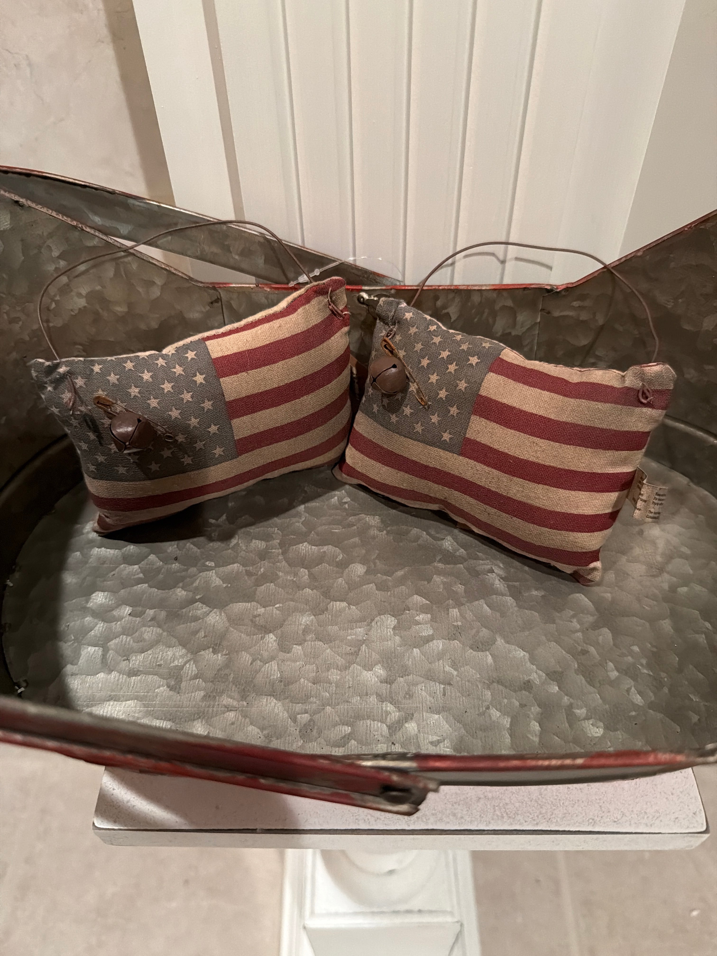 Flag hanging pillows