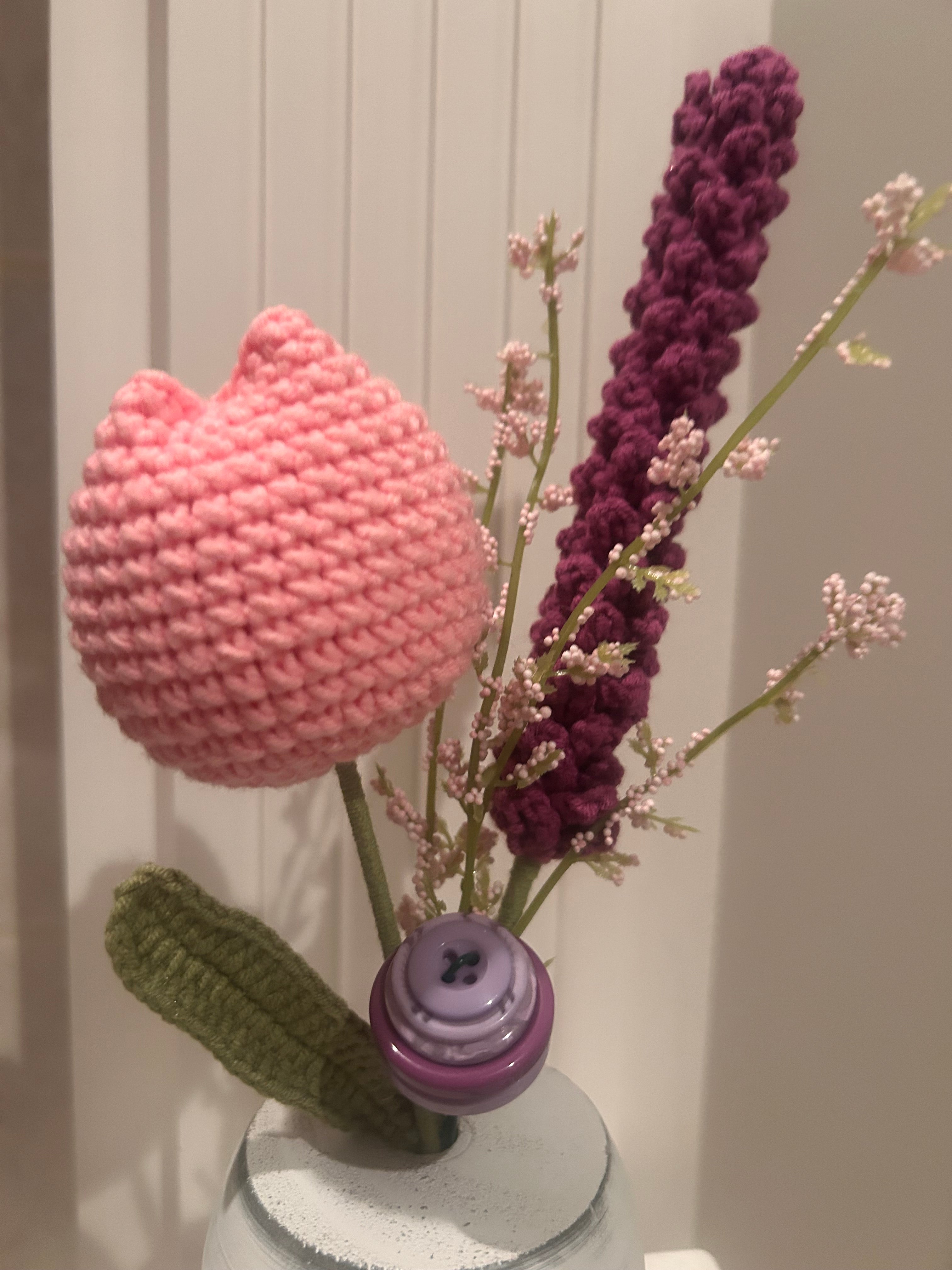 Flower arrangement with Crochet Flowers - Pink/Purple