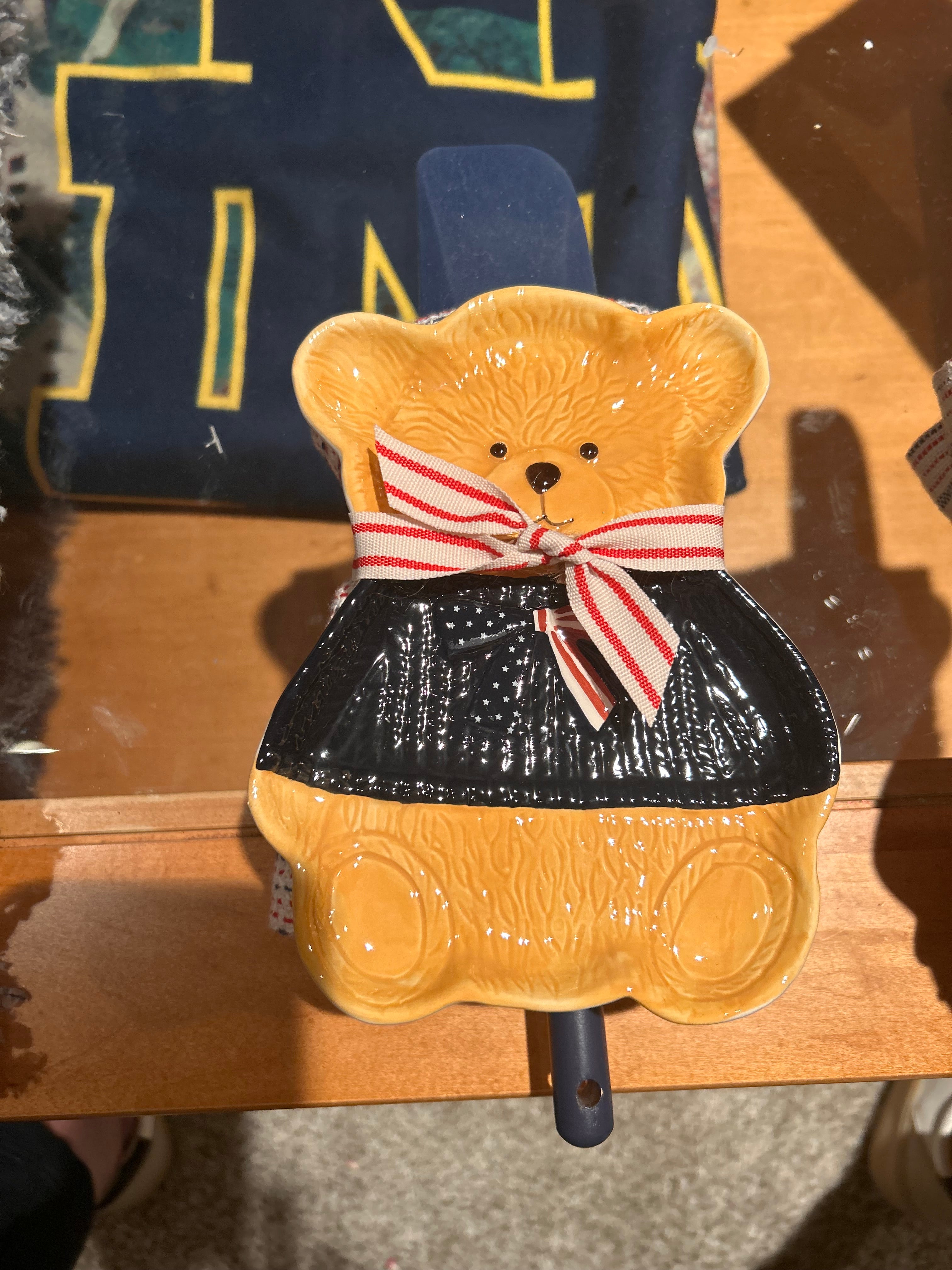 Americana Bear Plate with towel and Spatula Bundle