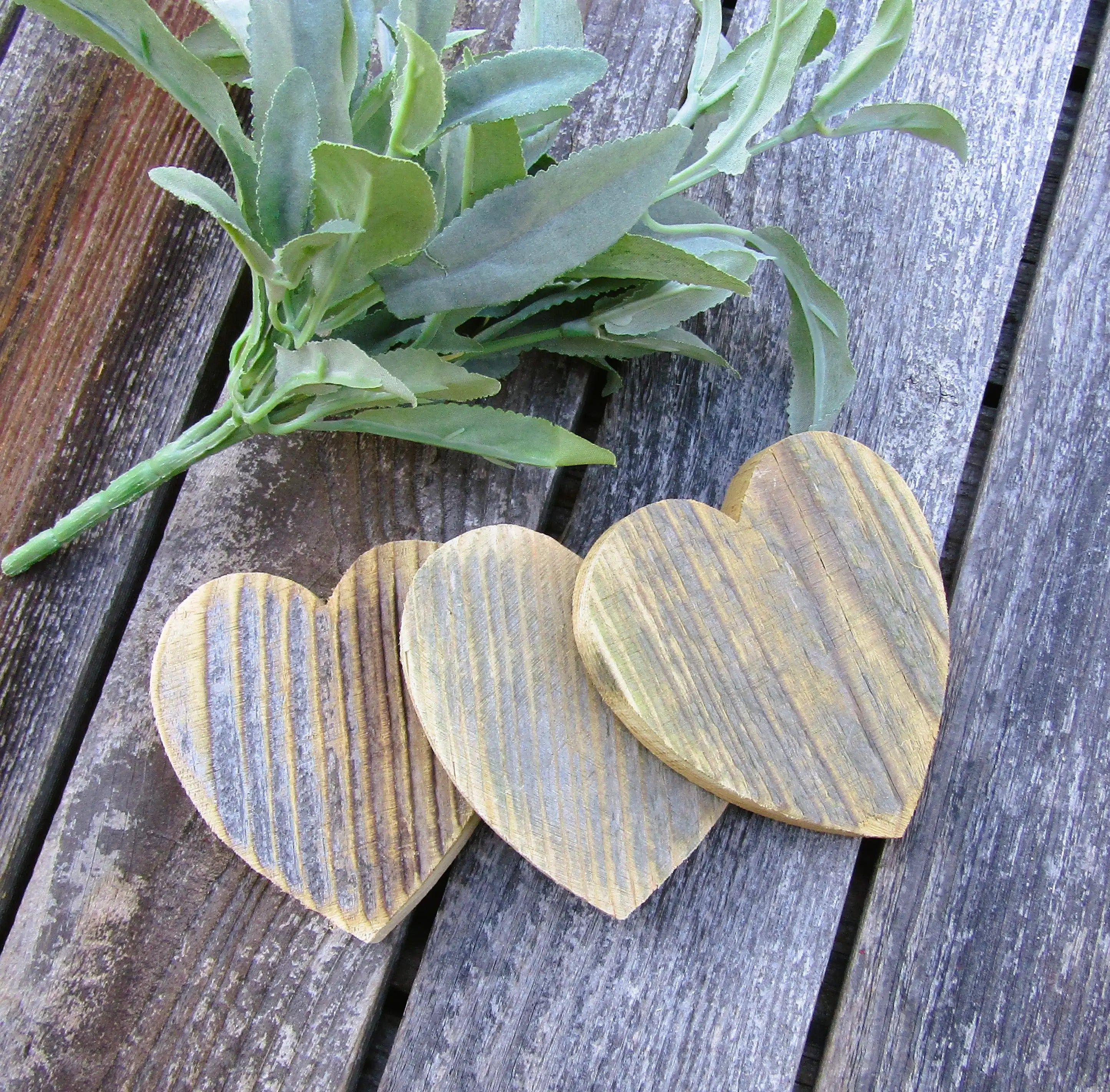 Rustic Wood Heart Bowl Fillers