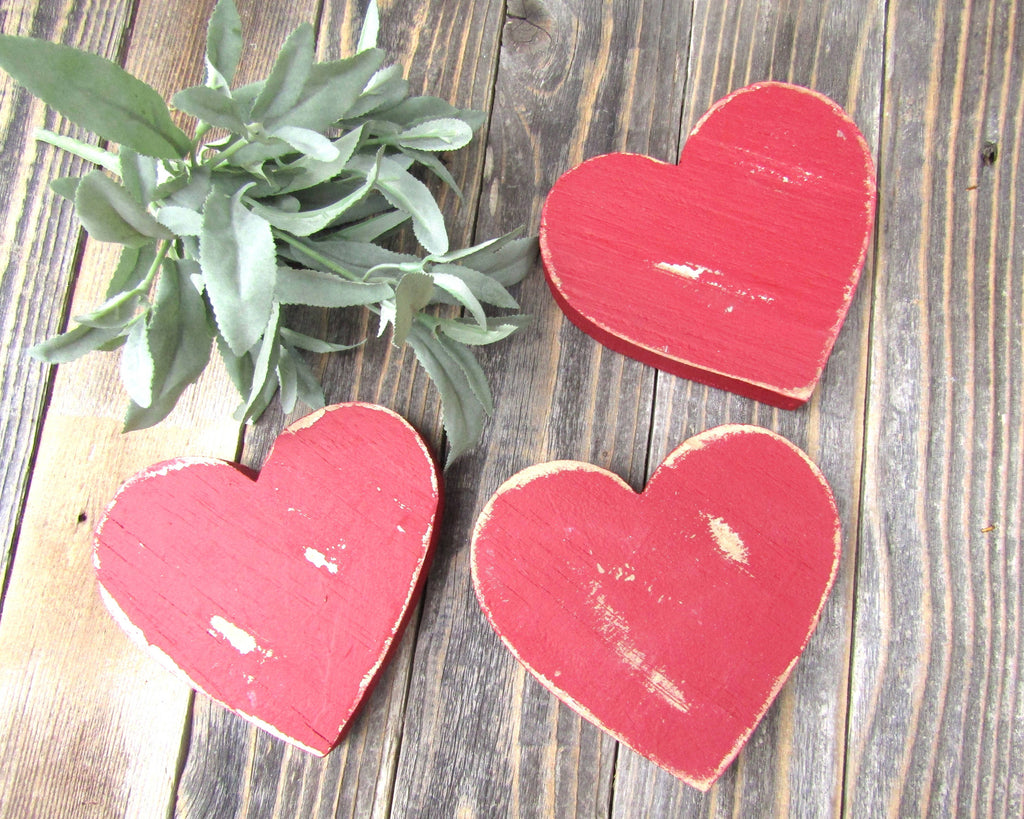 Rustic Distressed Valentine Heart Shelf Sitter